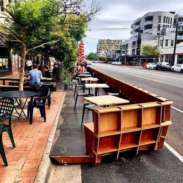 Love these new outdoor dining platforms on Lygon St... already I’m hoping they’re a permanent fixture.